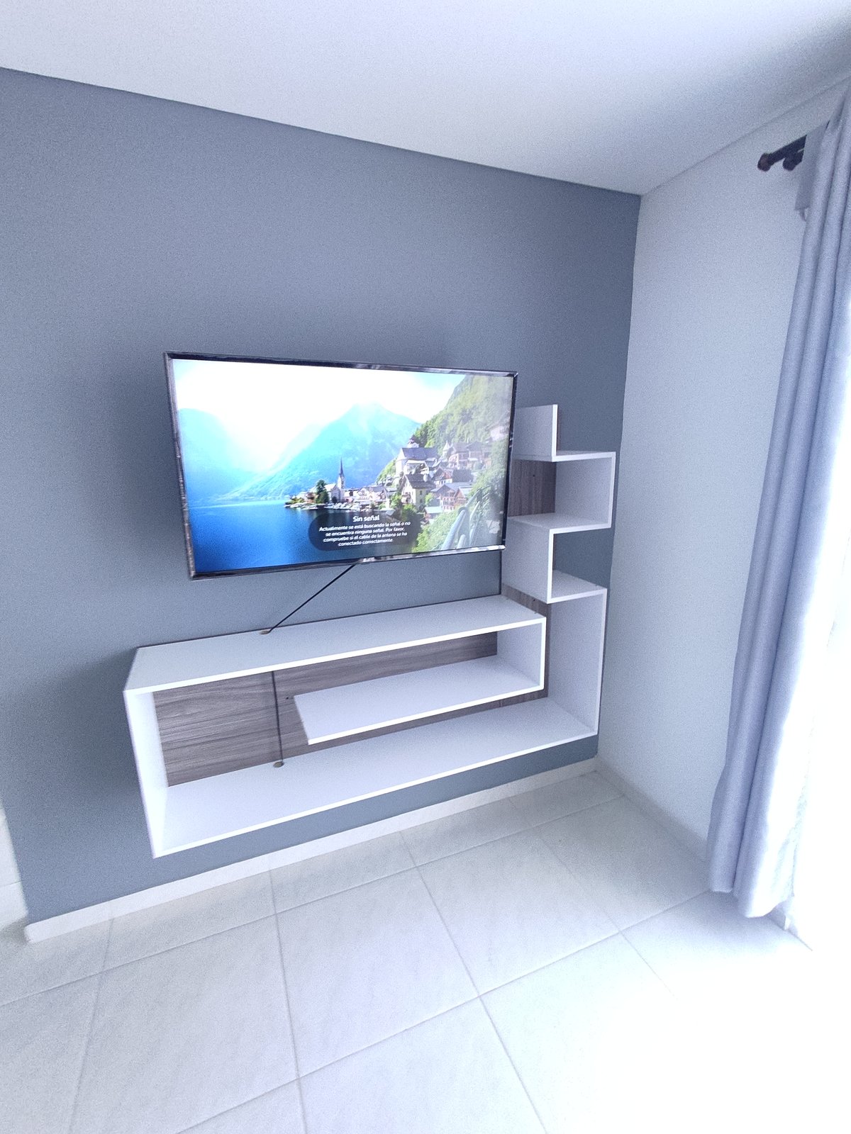 Mueble Flotante de Sala DCOM